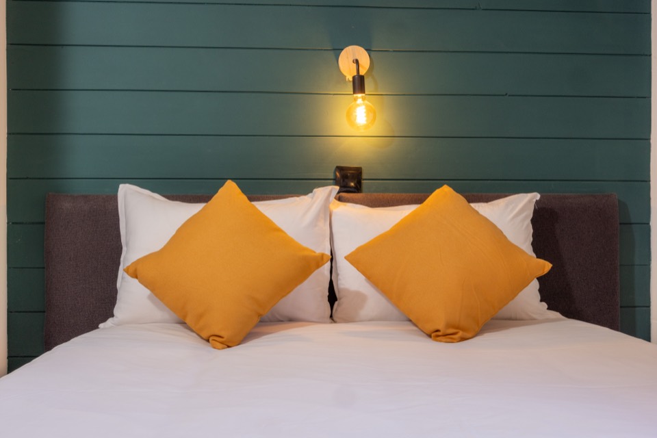Bed detail
