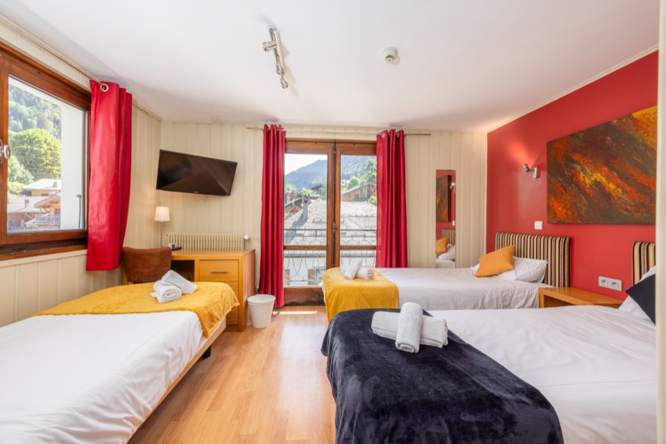 Triple room